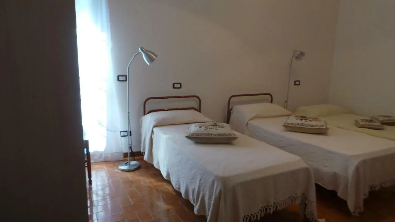 B&B Il Poggio Salo 3*,  Italy